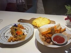 -秀儿家の小确幸融合西餐厅(万达店)