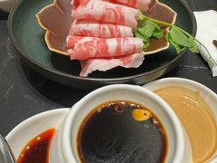 -红鼎豆捞·非遗鲍皇汤火锅(宝丰路店)