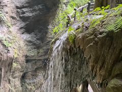 -龙水峡地缝景区