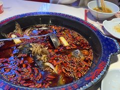 -何师傅美蛙鱼头(汉街店)