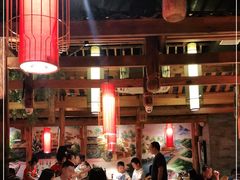 大堂-野山舂·贵州现舂酸汤火锅(鸿通城店)