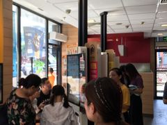 等位区-麦当劳(大栅栏店)