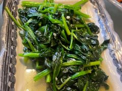 -维吾尔餐厅(宜山路店)