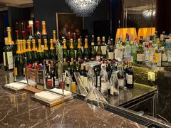 -龙虾酒吧扒房(宁波香格里拉店)