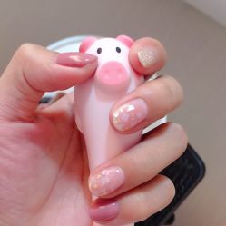 -纤指百魅美甲美睫