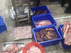 -标记美食新鲜猪杂(兴南大道店)