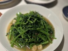豆酱炒梅陇通菜-炳胜私厨(万象前海店)