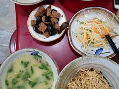 -金杨拉面王小吃面馆·牛三宝面·红烧牛肉粉