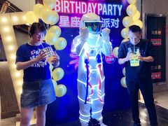 -好乐迪(张扬路八佰伴店)