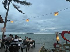 -Sunset Bar(丹绒亚路香格里拉店)