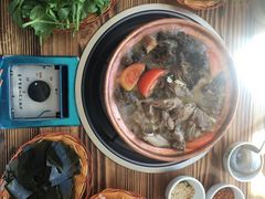 -阿婆情腊排骨火锅(金虹路店)