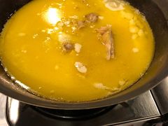 -鲜入围煮花胶鸡海鲜火锅