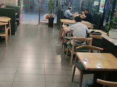大堂-李先生牛肉面大王(成都东站西广场店)