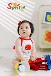 -小脚丫专业儿童摄影店