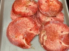 薄切牛舌-允辛家·自助泥炉烤肉(九亭店)