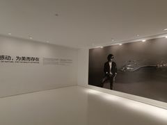 -罗红摄影艺术馆