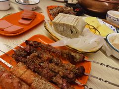 -洞庭洲·防空洞火锅·铜锅涮肉·烧烤(新百广场店)