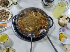 -野菌王•养生汤锅•野生菌火锅(大理漾濞路店)