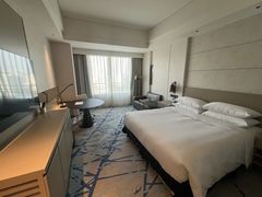 -上海漕河泾万丽酒店