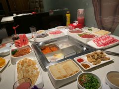 -海底捞火锅鲜切牛肉主题店(长寿路店)