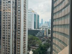 -深圳富苑皇冠假日套房酒店