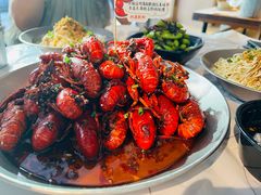 -巴厘龙虾·榜首油焖大虾(音乐学院·沿江酒馆店)