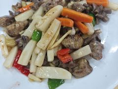 瓜酸炒鸡杂-南沙辉记烧鸡·荔枝木炭火吊烧(旧镇店)