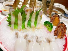 -红鼎豆捞·非遗鲍皇汤火锅(宝丰路店)