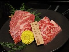 -山川小町·极番烧肉(新地假日广场店)