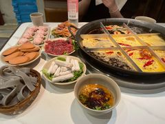 九宫格-朱氏胖子烂火锅(洪崖洞店)