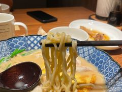 -荣家黄鱼面(前滩太古里店)