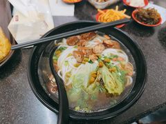 -丫丫桂林米粉(学府店)