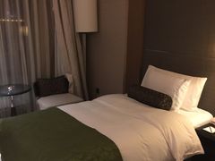 -上海滴水湖皇冠假日酒店