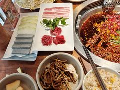 -城墙拐拐火锅(三峡广场黑金冠店)