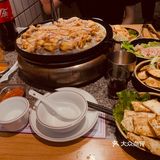 酒拾烤肉 今天冒着大雨，听着雷声，又跑出去吃吃吃了！