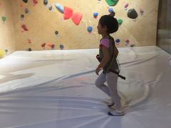 -ROCKPLUS攀岩馆(环宇城店)