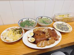 -明姨仔潮汕美食·碳炉猪脚·汕尾牛腩饭·起片鸡煲(起义路店)