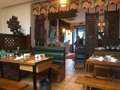 卡座-山沟沟羊小馆&烤全羊羊肉汤(麦岛店)