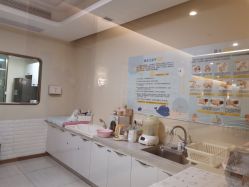 -莉泽月子中心(凯旋江景店)