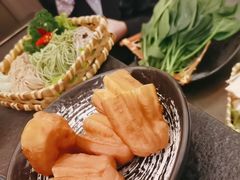 -湊湊火锅·茶憩(打浦桥日月光店)