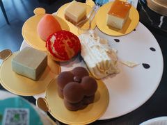 -淡尾·海鲜自助概念餐厅(虹桥南丰城店)