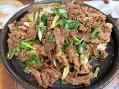 烤杜泊羊后腿-烤肉季饭庄