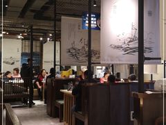 大堂-小船渔村•大连菜•大连焖鱼(黄河路店)