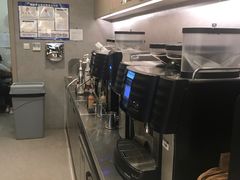 -瑞幸咖啡(新生活广场紫金山路店)