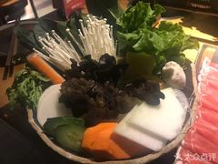 -呷哺呷哺 黄金牧场 (新中关购物中心店)