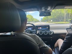 -上海星瀚奔驰4S店(红柳路店)