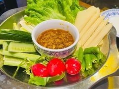 蘸酱菜-东三省东北铁锅炖(龙泉店)