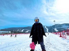 -鳌山滑雪度假区