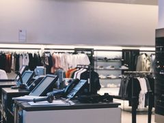 -ZARA(凯德乐峰广场店)
