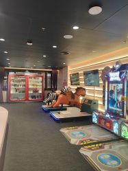 -奈尔宝·国风主题儿童乐园·亲子餐厅(豫园商城店)